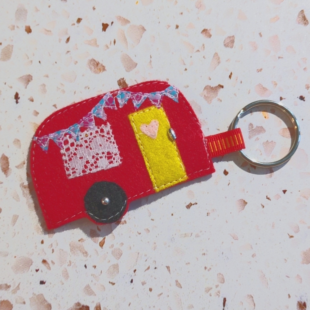Cute Red Camper Key Fob Handcrafted Retro Vintage Felt Applique Gift | New #5